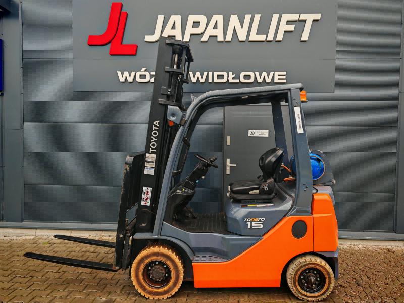 JAPANLIFT LUBOŃ WÓZEK WIDŁOWY TOYOTA 8FGF15 NA SPRZEDAŻ