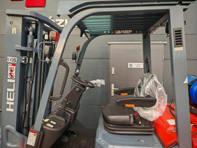 JAPANLIFT LUBOŃ NA SPRZEDAŻ NOWY WÓZEK WIDŁOWY HELI LPG 2500 kg JAPANLIFT LUBOŃ NA SPRZEDAŻ NOWY WÓZEK WIDŁOWY HELI LPG 2500 kg